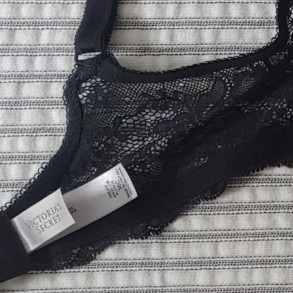 Victoria's Secret Dream Angels Lace Black and White Demi Bra Plunge Size 36C - Picture 6 of 8